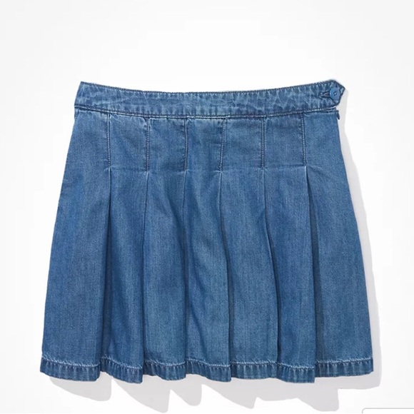 American Eagle Denim Pleated Skirt (2) - Picture 2 of 6
